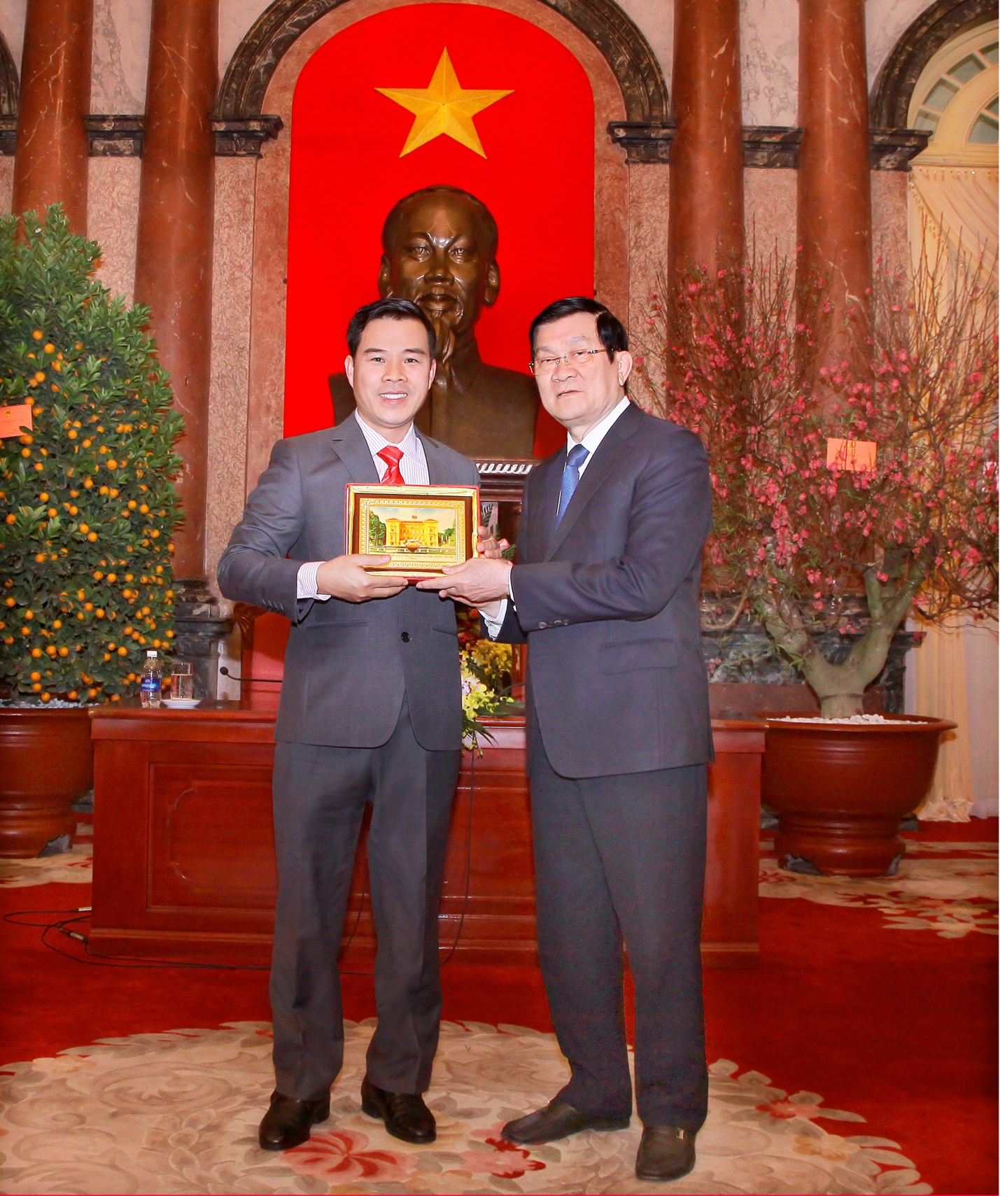 Nhà sáng chế Nguyễn Hải Châu vinh dự 2 lần được nhận kỉ niệm chương tại Phủ Chủ Tịch